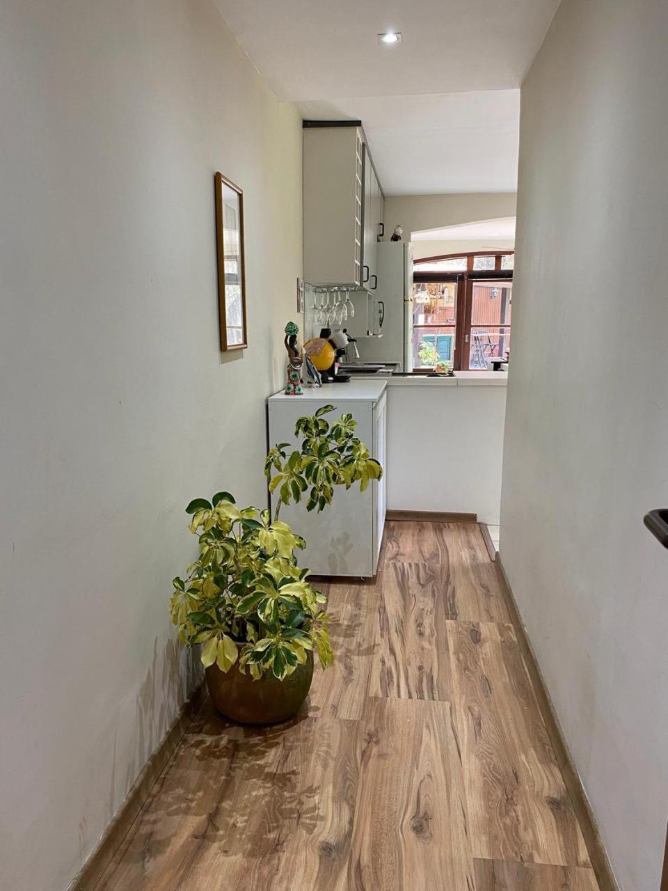 Aconchego De Itaipava - Casa De 3 Quartos, Equipada, Area Kids, Jacuzzi, Pet Friendly, Churrasqueira, Em Meio A Natureza E Proximo Ao Centro Do Bairro Petropolis  Ngoại thất bức ảnh