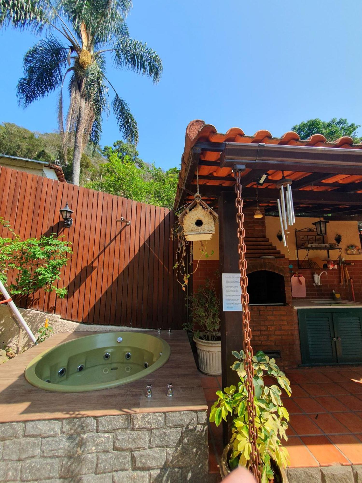 Aconchego De Itaipava - Casa De 3 Quartos, Equipada, Area Kids, Jacuzzi, Pet Friendly, Churrasqueira, Em Meio A Natureza E Proximo Ao Centro Do Bairro Petropolis  Ngoại thất bức ảnh